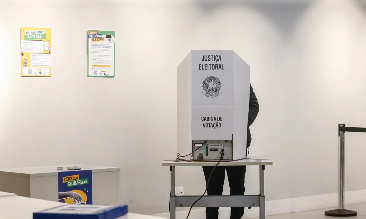 Urna eletrônica em demonstração na sede da Justiça Eleitoral em São Paulo, em setembro de 2026. Foto: Paulo Pinto/Agência Brasil