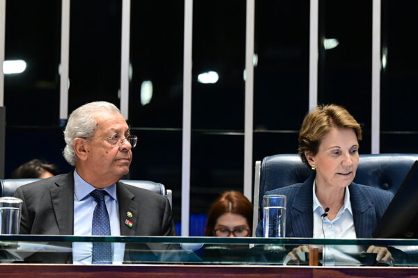 Sessão solene destaca papel do Brasil na produção mundial de alimentos
