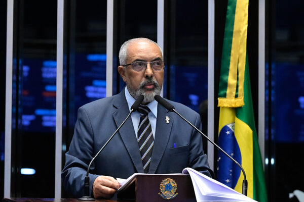 Todas as religiões defendem mais tempo livre para o trabalhador, diz Paim