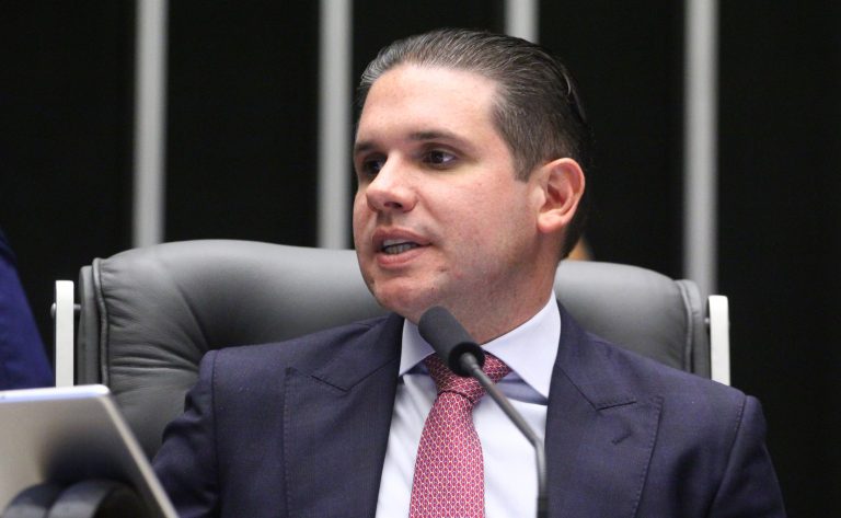 Partidos de centro da Câmara dos Deputados decidem manter bloco na próxima legislatura
