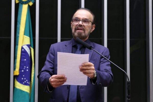 Projeto cria marco regulatório para fintechs com foco no combate a fraudes e lavagem de dinheiro
