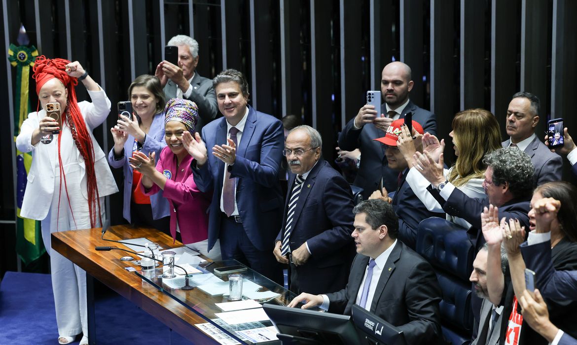 Senadores aprovam pedido para acelerar votação da PEC da Segurança