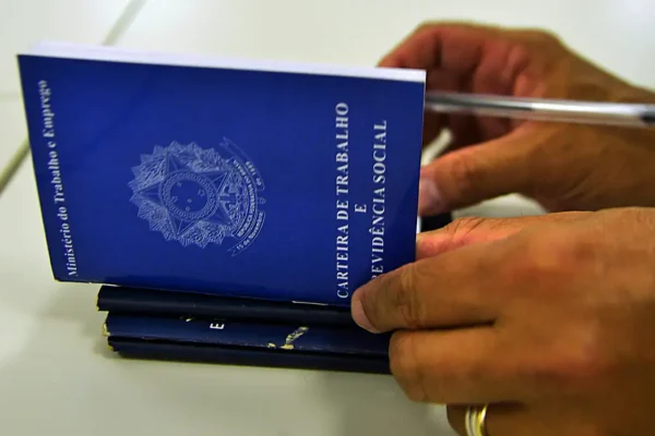 Lote complementar do abono salarial começa a ser pago nesta quinta