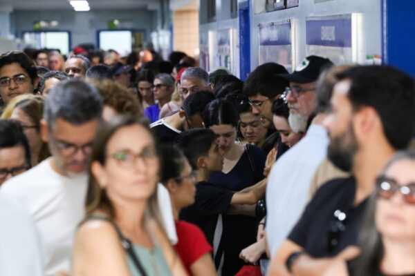 Renovação da Câmara federal chegou a 35%; veja nova composição da Casa