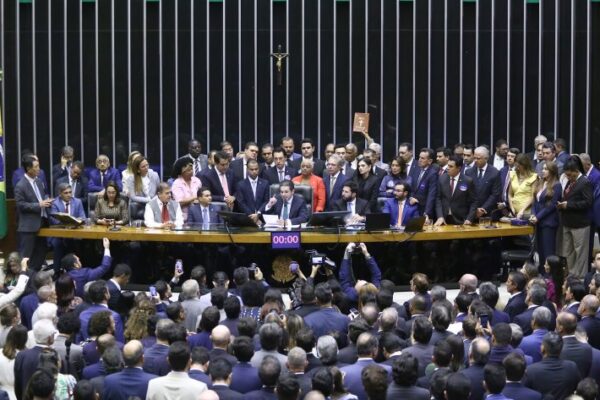 Integrantes da Mesa Diretora se elegem para novo mandato na Câmara