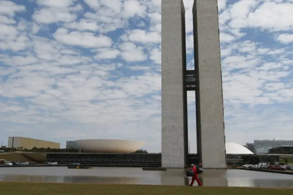 Congresso mais conservador deve mudar agenda, diz professor