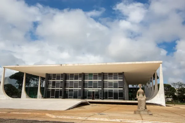 STF retira crédito presumido do ICMS da base de cálculo do PIS/Cofins