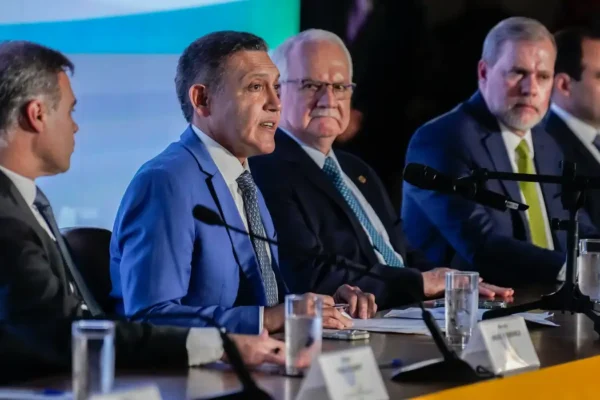 Kassio diz que não há alerta de interferência nas eleições brasileiras